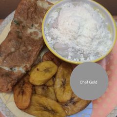 A picture of Fried plantain and egg with akamu (pap).