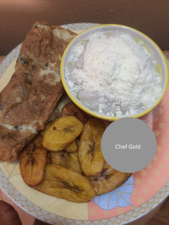 A picture of Fried plantain and egg with akamu (pap).