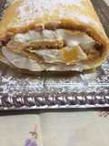 Pionono de chantillí y duraznos