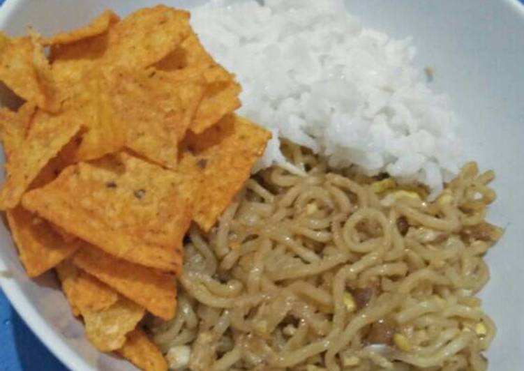 Resep Mie goreng nasi tortilla chips Anti Gagal