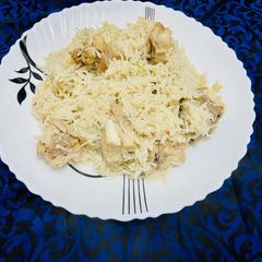 A picture of Chicken white biriyani.