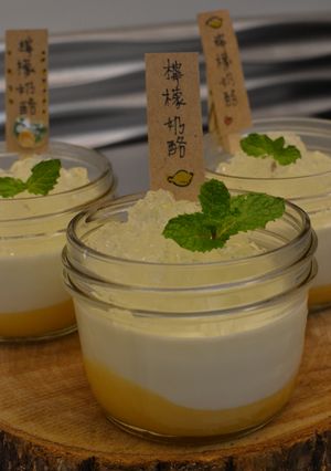 檸檬。檸檬。奶酪 的食譜成品照片