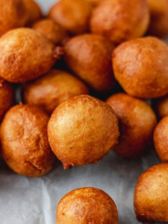 A picture of Puff puff snack mini Balls.