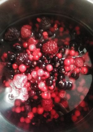 Erdei gyümölcs krémleves recept fotója