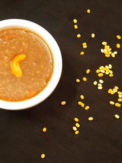 பாசிப்பருப்பு பாயாசம்(pasiparuppu payasam recipe in tamil) செய்முறை முக்கிய புகைப்படம்