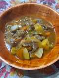 Carne de puchero sobrante con jardinera (tipo guiso)