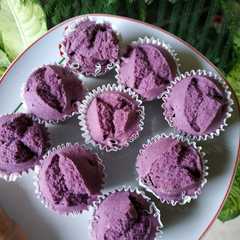 รูปของ Bolu Kukus Ubi ungu