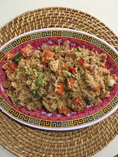Una foto de Chofan (arroz frito) Mixto