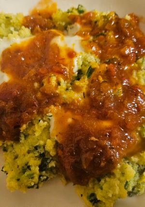 Una foto de Polenta con espinaca fácil