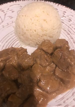 Una foto de Carne con arroz