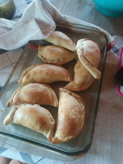 Una foto de Empanadas de pollo y champiñones