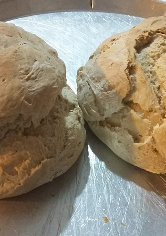 Una foto de Pan casero -receta fácil