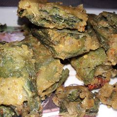 A picture of Pumpkin leave pakoda.