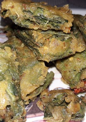 A picture of Pumpkin leave pakoda.