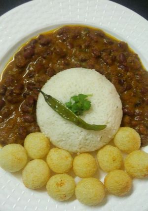 A picture of Rajma chawal.