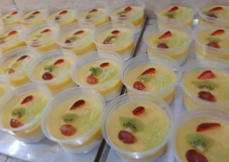 Puding buah susu