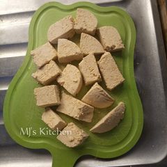 A picture of Tofu (Awara).
