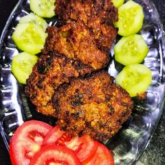 A picture of Kachay Gosht ke Kabab.