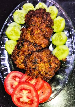 A picture of Kachay Gosht ke Kabab.