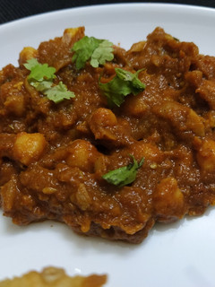 சன்னா மசாலா(chick pea gravy) (Channa masala recipe in tamil) செய்முறை முக்கிய புகைப்படம்