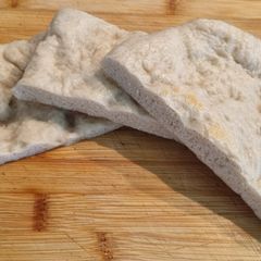 Pita bread A picture of Pita bread.