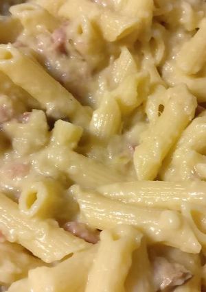 A picture of Sneaky macaroni cheese.