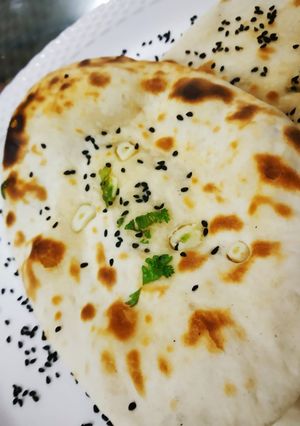 A picture of Garlic naan.