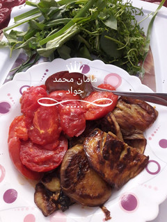 عکسی از دستور گوجه بادمجان😋