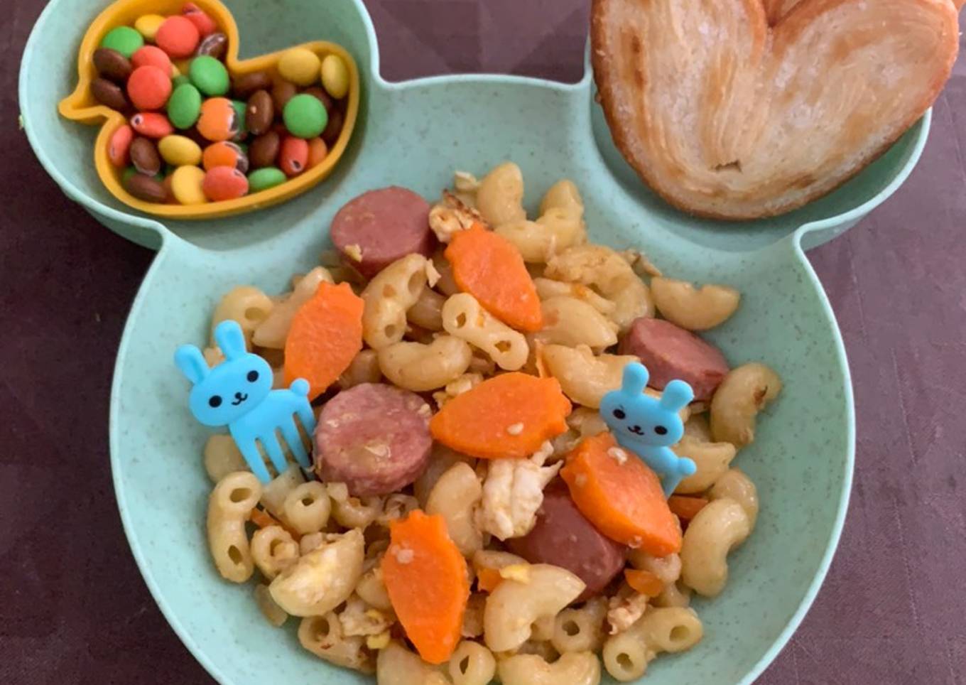 Makaroni goreng untuk anak
