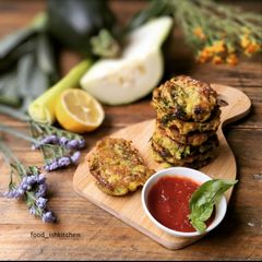 A picture of Healthy Zucchini fritters.