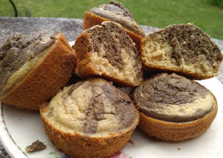 Muffins marmolados de avena y banana sin azúcar en licuadora (5min