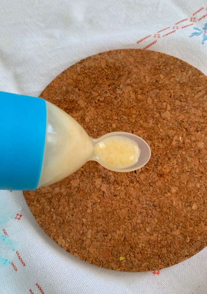 Una foto de Papilla de plátano ¡volvemos con los preparados para Carmen! 👶🏼🥰