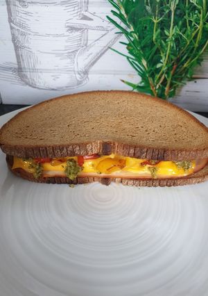 Une photo de Croque monsieur multicolore 😋