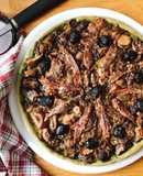 Bánh Nướng Nhân Nấm Rừng, Hành Tây, Olive Đen Và Cá Cơm Muối