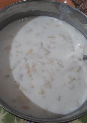 A picture of Apple Raita.