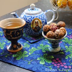 A picture of Date energy balls.