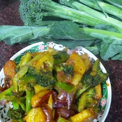 Broccoli aloo A picture of Broccoli aloo.