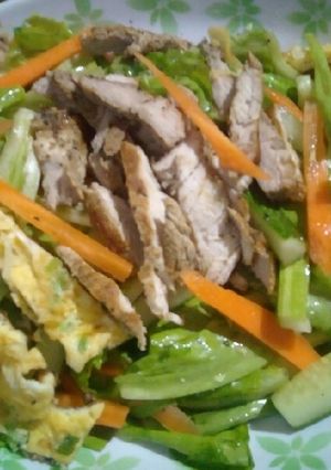 Hình của món Salad trộn.