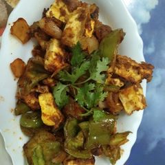 A picture of Chilli paneer with soya sauce in Air Fryer.