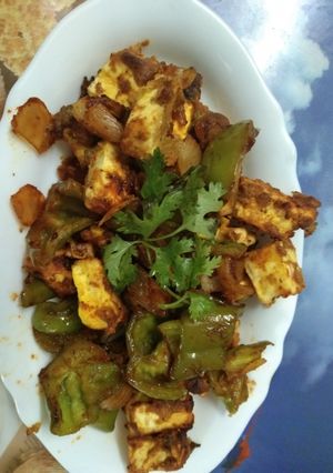 A picture of Chilli paneer with soya sauce in Air Fryer.