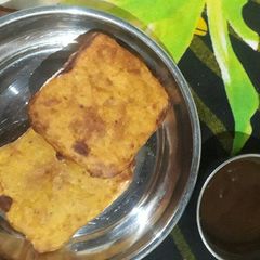 A picture of Bread pakoda.