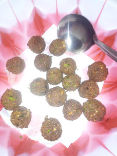A picture of Easy to make meatballs.