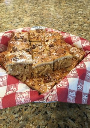 Almás pite Mama könyvéből 🍎🥧 recept fotója