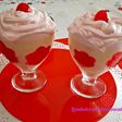 Panna cotta de chocolate blanco con flores