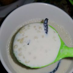 Milk pap (kunun madara) A picture of Milk pap (kunun madara).