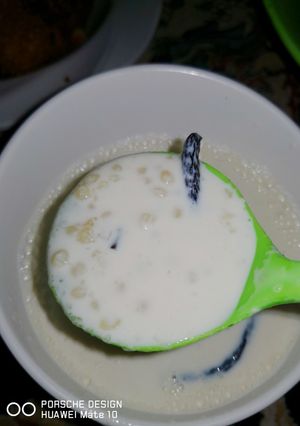 A picture of Milk pap (kunun madara).