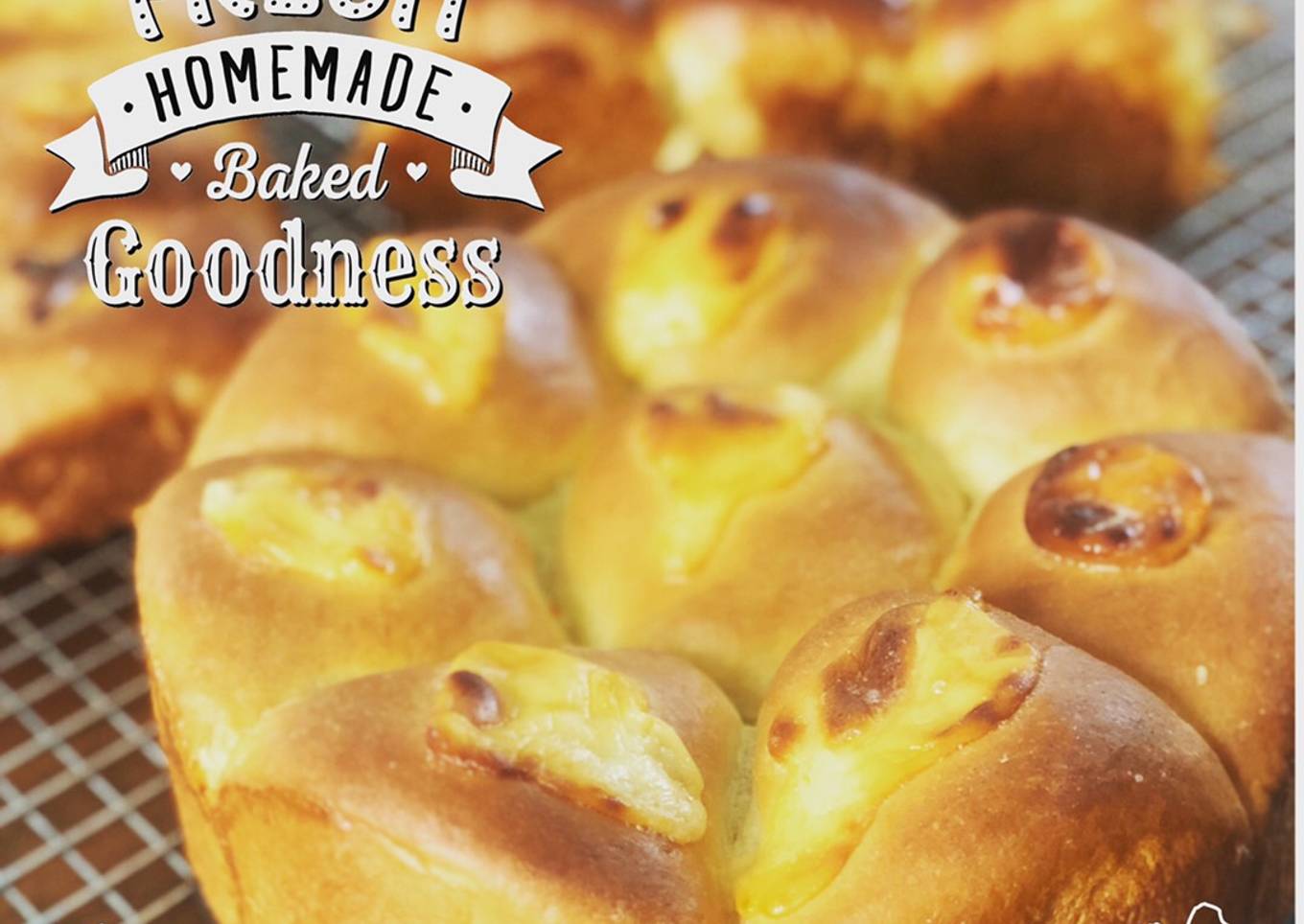 Bacon & Chesse Sweet Bread (with wipping cream)