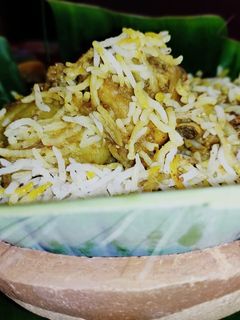 চিকেন বিরিয়ানী (chicken biriyani recipe in Bengali) রেসিপির প্রধান ছবি