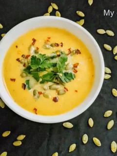 மஞ்சள் பூசணிக்காய் சூப் / Yellow Pumpkin Soup recipe in tamil செய்முறை முக்கிய புகைப்படம்