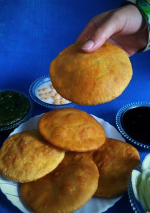 A picture of Kachori.